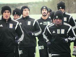 Jugadores de los Tigres en la preparación para el duelo de vuelta contra el Pachuca. ESPECIAL / tigres.com.mx