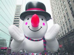 Un hombre de las nieves gigante, durante el desfile del Día de Acción de Gracias en Filadelfia. AP / J. Kaczmarek