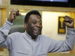 Pelé se recupera de la infección que complicó su salud después de ser operado por cálculos renales. AP / N. Antoine