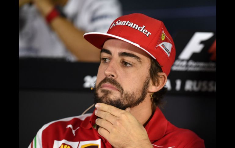 Alonso cerró su ciclo con Ferrari, donde no pudo alcanzar lo que se pensaba. AFP / ARCHIVO