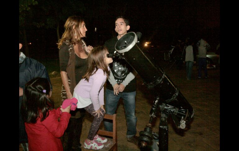 Al evento público, celebrado en el Bosque de Tláhuac, asistieron miles de familias para disfrutar de las diferentes actividades. NTX / H. Borges