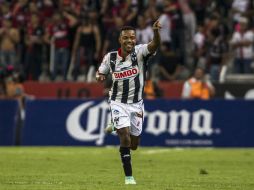 El delantero Dorlán Pabón de los Rayados de Monterrey convirtió un penalti al minuto 32 para poner en ventaja a su equipo. MEXSPORT / S. Molina