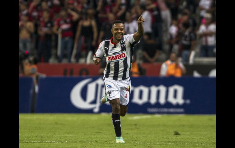 El delantero Dorlán Pabón de los Rayados de Monterrey convirtió un penalti al minuto 32 para poner en ventaja a su equipo. MEXSPORT / S. Molina