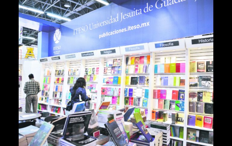 Distintas universidades se presentan en el recinto ferial para acercar al público lo más reciente del panorama universitario de México. ESPECIAL / ITESO