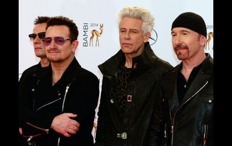 Bono declara que la banda tratará de jugar con la idea de la inocencia y la experiencia en sus conciertos. AFP / J. MacDougall