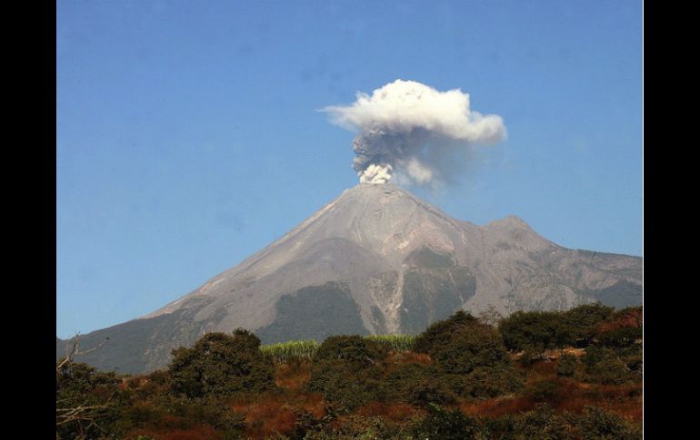 Protección Civil de Jalisco reportó una explosión en el coloso, y puntualizó que alcanzó los 800 metros. EL INFORMADOR / ARCHIVO