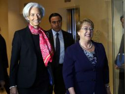 Christine Lagarde (i) llega a Chile procedente de Perú en el marco de una gira latinoamericana. EFE / M. Ruiz