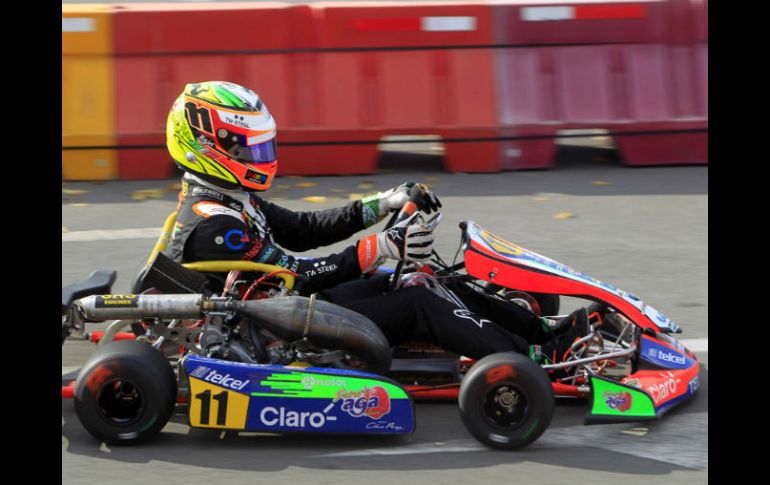 Pérez Mendoza participó en tres carreras ayer en la explanada del Estadio Omnilife, dentro del evento GPI Karting que este día termina. EL INFORMADOR / M. Vargas