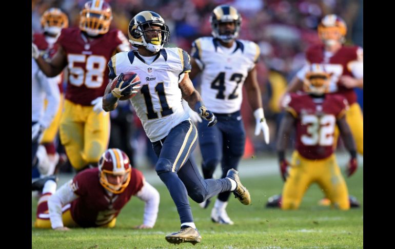 El receptor Tavon Austin regresa un despeje de 78 yardas para una anotación. AFP / P. Smith