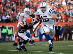 Andrew Luck, mariscal de Indianápolis, lanza dos pases de touchdown a cambio de dos intercepciones. AFP / J. Robbins