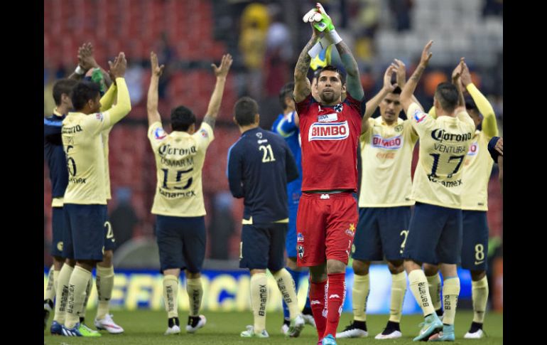 El cuadro americanista se paró en la cancha del estadio Azteca con el objetivo de redondear la labor realizada en el duelo de ida. MEXSPORT / O. Martínez