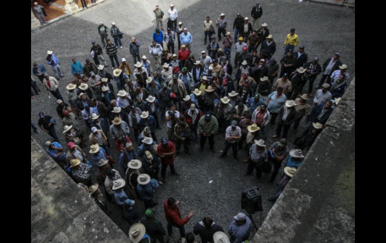 Los manifestantes tomaron el Congreso en demanda de un mejor trato. EL INFORMADOR / F. Atilano