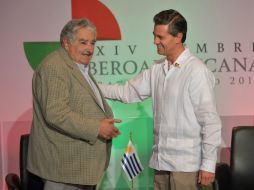 Mujica (c) y Peña se reunieron ayer por la tarde en Veracruz. EFE / Presidencia de la República