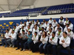 Durante la presentación del programo estuvieron presentes también los 56 profesores que apoyarán las actividades. TWITTER / @CODEJALISCO