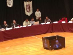 Durante esta mesa de diálogo, los estudiantes afirman que este viernes entregará las instalaciones. SUN / N. Martínez