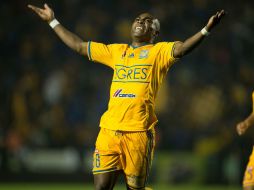 Joffre Guerrón festeja el gol que anotó para Tigres en el partido de ida de la Final de la Liga MX. MEXSPORT / J. Martínez