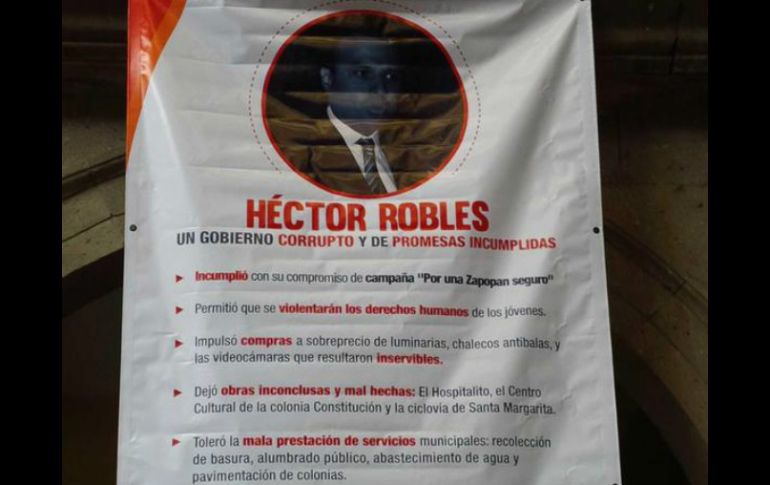 La obra inconclusa del Hospitalito y las compras a sobreprecio de luminarias, entre las denuncias al alcalde hechas por el regidor. TWITTER / ‏@augustovalencia