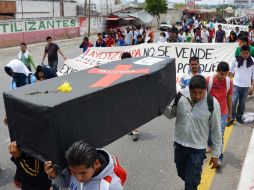 Es posible que se realicen bloqueos en la autopista a la altura en donde ocurrió el desalojo. NTX / ARCHIVO