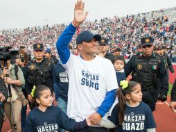 Como un ídolo se fue el 'Chupete' de los Rayados. MEXSPORT /