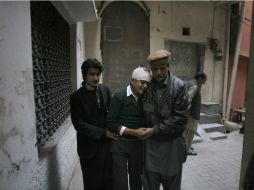 La ganadora del Premio Nobel de la Paz, lamenta la muerte de los niños, a los que calificó de 'hermanos y hermanas'. AP / M. Sajjad