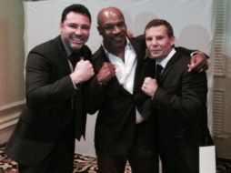 Tres grandes boxeadores juntos: Óscar de la Hoya (i), Mike Tyson (c) y Julio César Chávez. TWITTER / @Jcchavez115