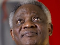 El cardenal Peter Turkson comenta que los costos sociales son muy graves porque las escuelas permanecen cerradas. AP / ARCHIVO