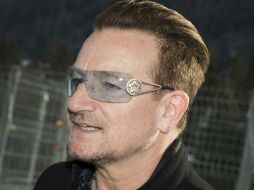 Con una cirugía y más de un mes de recuperación, Bono trata de retomar su vida cotidiana. AFP / ARCHIVO