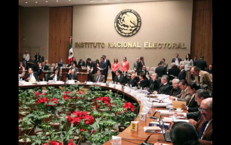 El pleno del organismo avaló asimismo las 16 medidas de racionalidad y disciplina presupuestaria. TWITTER / @INEMéxico