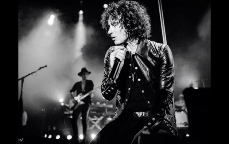 Bunbury deleitó con cerca de dos horas de concierto a sus fans. TWITTER / @bunburyoficial