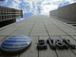 AT&T fue por varios años el segundo mayor accionista de América Móvil, la firma que controla a Telmex y Telcel. EFE / ARCHIVO