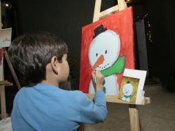 La pintura, lejos de ser un arte y método expresivo, es una terapia alternativa para los niños. EL INFORMADOR / É. Flores