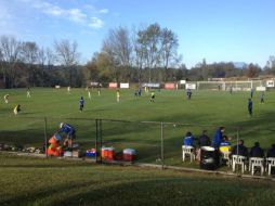 El partido se realizó en la Cancha Dos del Club La Primavera. TWITTER / @LeonesNegrosCF