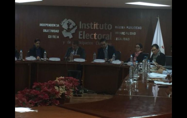 El titular del IEPC anuncia la entrada de 10 MDP, que considera ''insuficientes''. TWITTER /  @iepcjalisco