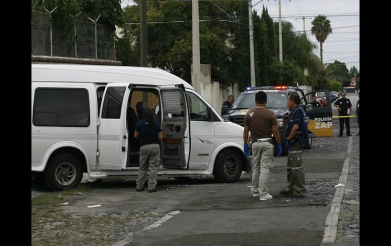 El cuerpo de la víctima es llevado a la morgue a la espera de la identificación oficial. EL INFORMADOR / ARCHIVO