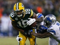 Los Empacadores no pierden la ventaja después de que Randall Cobb avanza a la zona prometida. AFP / C. Graythen