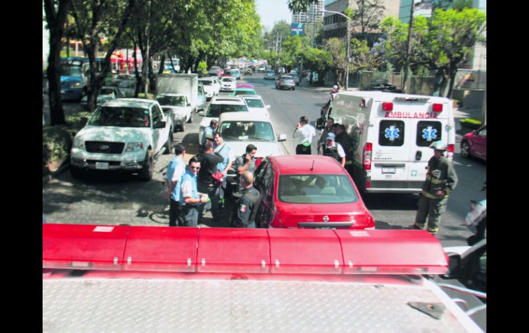 En la ZMG se pueden observar a diario choques como en la imagen. A pesar de eso, sólo 23 de cada 100 autos están asegurados. EL INFORMADOR / A. Hinojosa