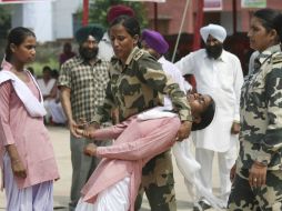 Mujeres durante un entrenamiento en defensa personal en India. EFE / ARCHIVO