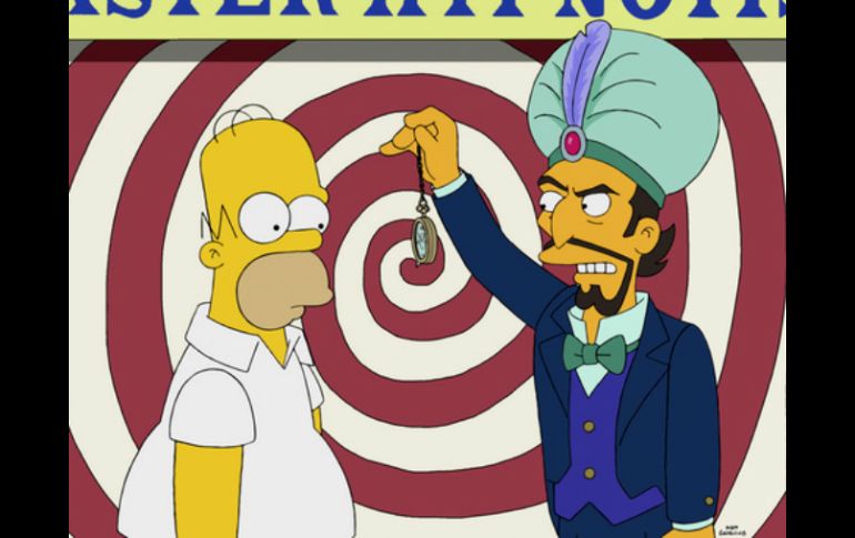 En el episodio, Homero es hipnotizado y piensa que es un niño de 10 años y nuevo amigo de Bart. ESPECIAL / spoilertv.com