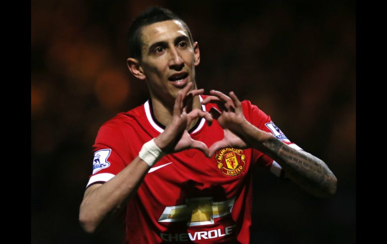 Ángel di María certificó la victoria del equipo dirigido por Louis Van Gaal. AP / A. Graant