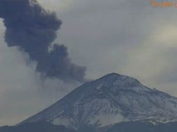 'Don Goyo' emite una explosión a las 10:52 horas de este domingo. TWITTER / @webcamsdemexico