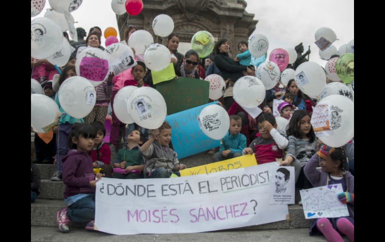 En el acto, los menores estuvieron acompañados por sus padres, académicos y otros sectores de la sociedad. SUN / P. Juárez