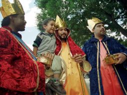 Los Reyes Magos se encuentran listos para visitar los hogares de los niños la noche de este 5 de enero. EL INFORMADOR / ARCHIVO