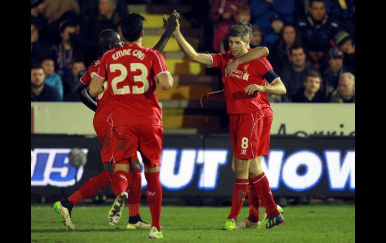 Los Reds enfrentarán en la cuarta ronda al Bolton Wanderers en Anfield. EFE / S. Dempsey