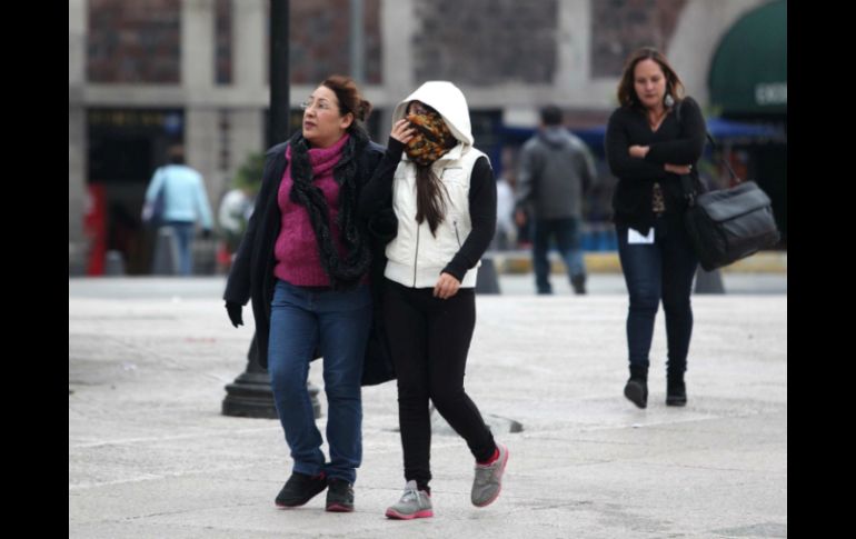 Además de bajas temperaturas en la entidad se registran vientos y lloviznas, así como falta de radiación solar. SUN /