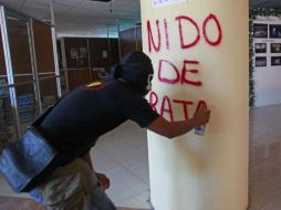 Los manifestantes por Ayotzinapa han asegura que no habrá elecciones en el estado, pese a que el INE se prepare para ello. SUN / J. Ríos