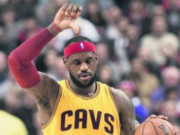 En su regreso a los Cavaliers de Cleveland para este temporada, James y el resto del equipo no han respondido a las expectativas. AP / N. Denette