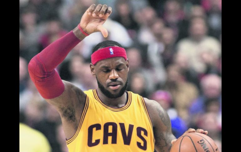 En su regreso a los Cavaliers de Cleveland para este temporada, James y el resto del equipo no han respondido a las expectativas. AP / N. Denette