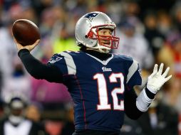 Tom Brady les da la primera ventaja gracias a un pase de 23 yardas en el último cuarto del partido. AFP / J. Rogash