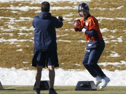 Peyton Manning se enfrenta al equipo que lo abrió las puertas de la NFL. AP / D. Zalubowski