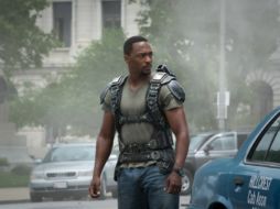 El actor estadounidense, Anthony Mackie, quien interpreta a Halcon en la cinta de Marvel, revela detalles en entrevista. ESPECIAL / marvel.com/captainamerica